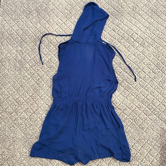 Blue hooded romper. - Picture 9 of 9